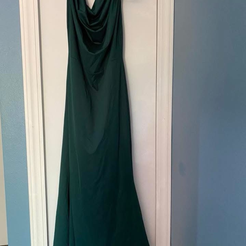 Elegant Green Evening Gown